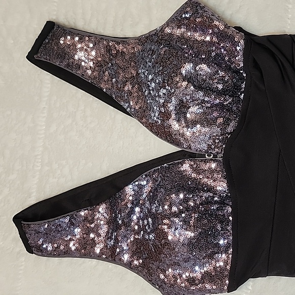 Deb Juniors Size Small Black Formal Dress with Sequin Bust - Picture 2 of 6